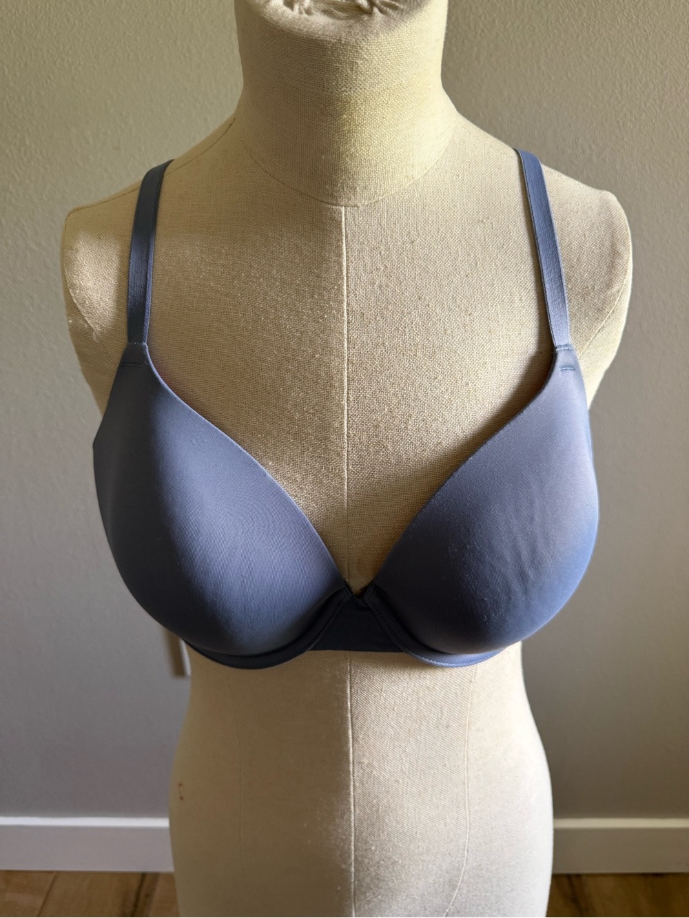 PINK Victoria's Secret Mauve Gray Smooth T-Shirt Bra